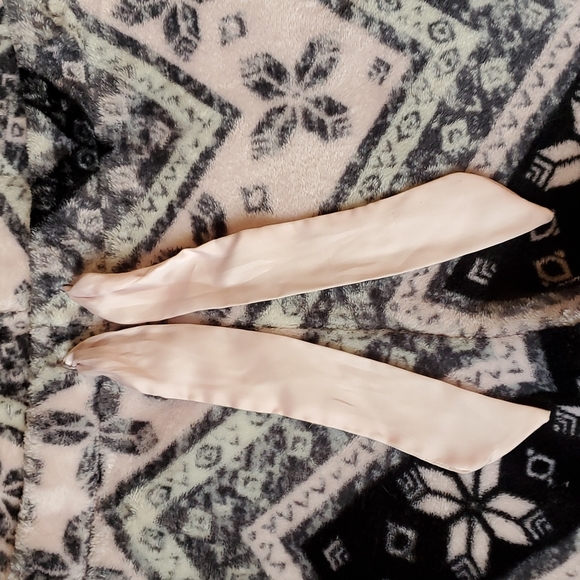 Maurices size 1X super plush pajama pants *Excellent Condition* - Picture 3 of 9